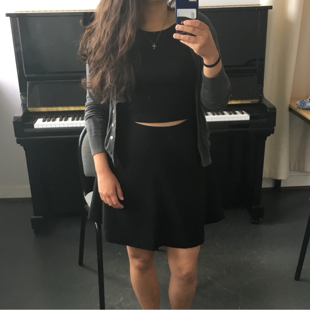 Black spandex crop top